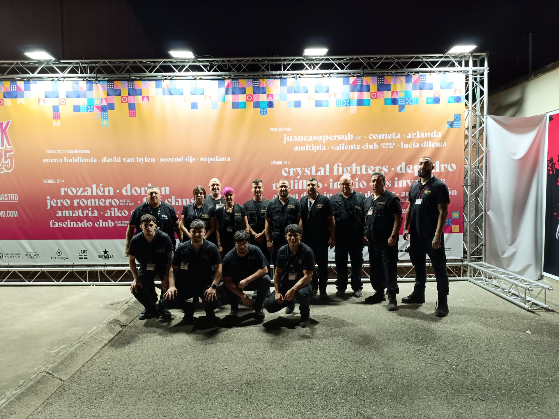 Equipo SERCOGRUP en festival con Crystal Fighters y Rozalén